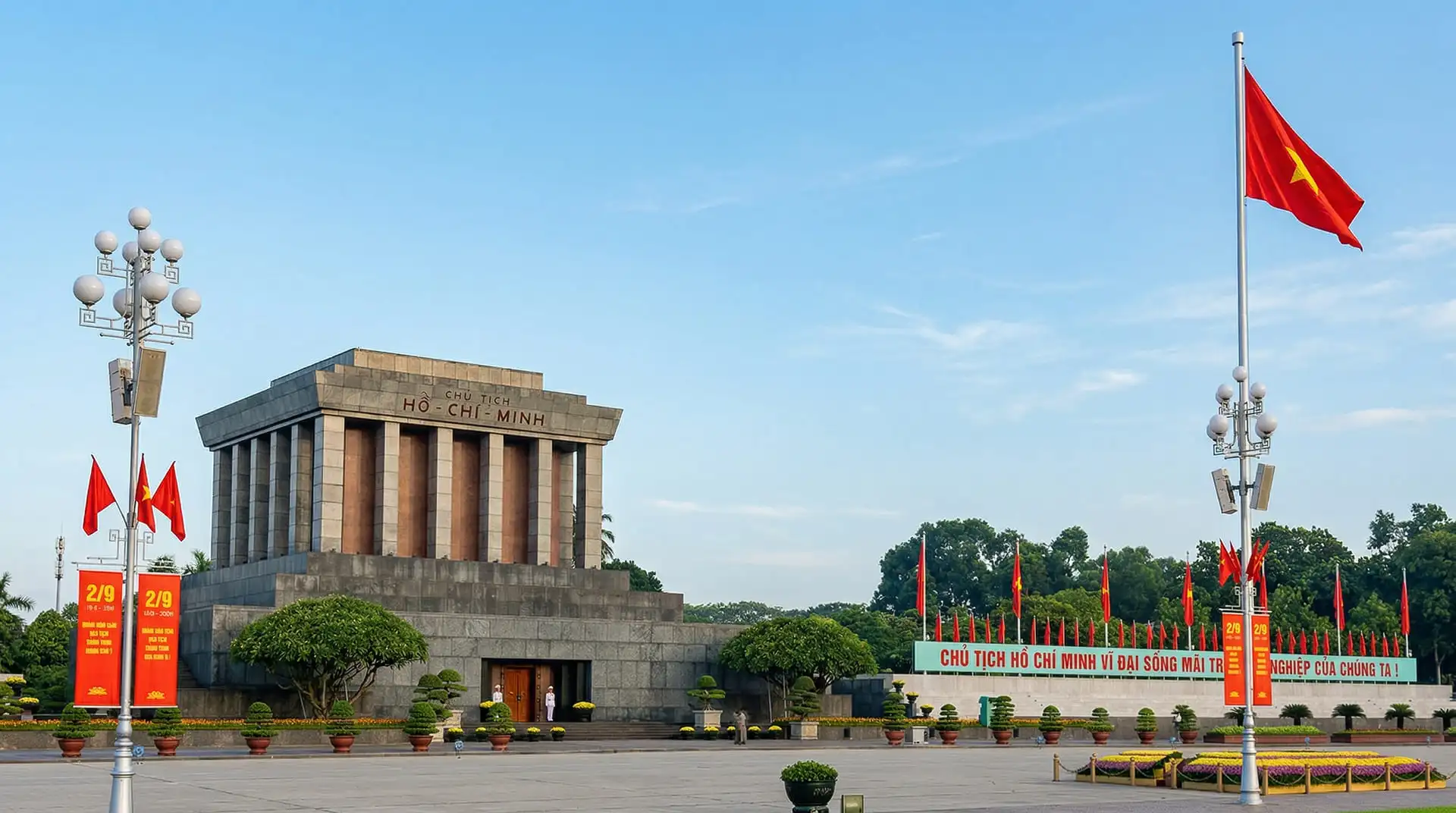 Quảng trường Ba Đình Hà Nội - nơi Chủ tịch Hồ Chí Minh đọc Tuyên ngôn Độc lập ngày 2/9/1945 khai sinh nước Việt Nam Dân chủ Cộng hòa